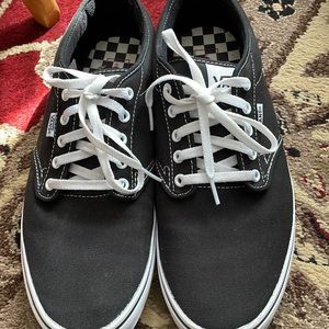 Men’s Vans size 13 sneaker